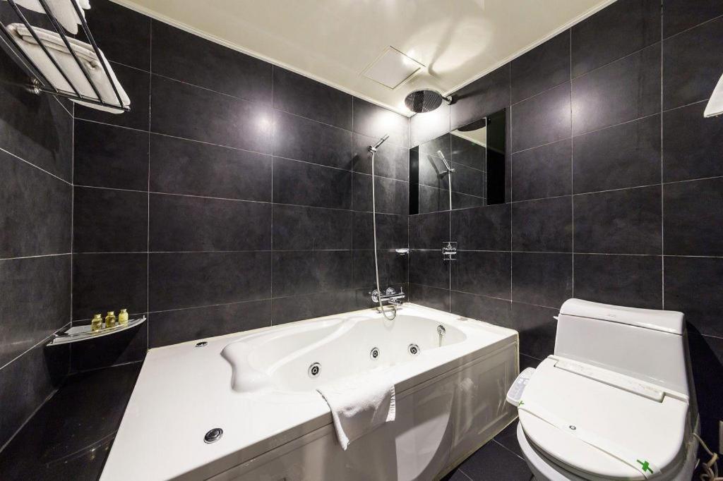 Nox Boutique Hotel Сеул Екстериор снимка