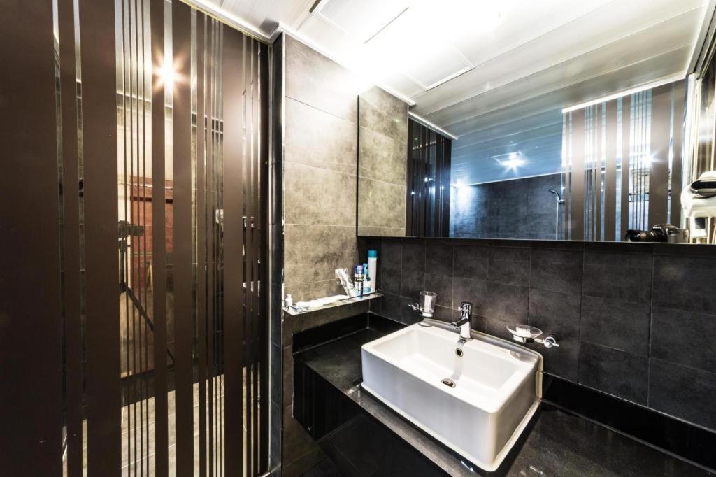 Nox Boutique Hotel Сеул Екстериор снимка