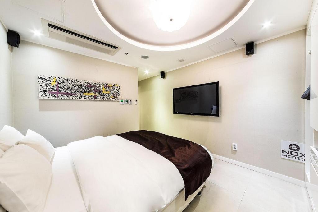 Nox Boutique Hotel Сеул Екстериор снимка