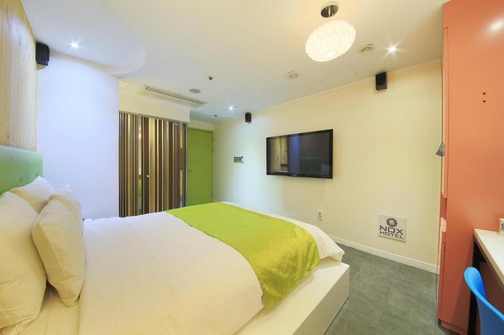 Nox Boutique Hotel Сеул Екстериор снимка